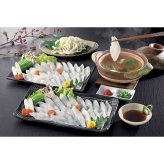 お歳暮・冬ギフト 下関ヤマモ水産 天然ふぐしゃぶしゃぶ鍋・うどん付きセット(3?4人前) (TFS01) ※送料無料(北海道・沖縄・離島への配送不可)