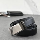 【無段階調整ベルト】ベルト メンズ 穴なし オートロック 無段階 調整 レザー ビジネス ゴルフ オートロックベルト クリックベルト フリーサイズ 大きめサイズ カジュアル ギフト プレゼント 誕生日 父の日 敬老の日 記念日 就職祝い 男性 父親 夫 彼氏 実用的 高級感 便利 普段使い
