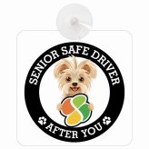 カーサイン 高齢者マーク SENIOR SAFE DRIVER ヨーチー 車内用 吸盤タイプ 収れん火災防止タイプ 肉球 日本製 車 ステッカー