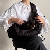 ペットスリング バッグ 通販 ドッグスリング 犬用抱っこバッグ ペットキャリー 小型犬用スリング ペットキャリーバッグ 飛び出し防止 長さ調整ショルダー 撥水 ポリエステル 底板付き 男女兼用デザイン お出かけ お散歩 軽量 肩負担軽減カバー 鞄 バック
