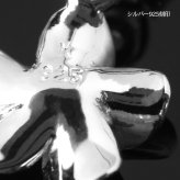 ハワイアンジュエリー ピアス プルメリアピアス 花 10mm ジルコニア シルバー925 ロジウムコーティング フックピアス 揺れる ぶら下がり 金属アレルギー対応 樹脂フック イヤリングにパーツ交換可能 ハロウィン 【品番：SE53828】