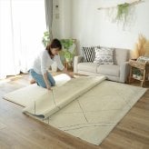 ラグ カーペット クッションマット マット 170×170cm ピタリ プラス すべり止め 下敷き 滑り止め 手洗い 防音マット 防音 防ダニ加工 ホット 対応 床暖房対応 ウレタン入り下敷き 保温性 下 絨毯下 便利 無地 ホワイト オールシーズン