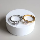 ステンレス 一粒リング 爪留め 2カラー レディース 指輪 マリッジリング ウェディングリング 結婚指輪 婚約指輪 ストーンリング ソリティア シンプル 上品 きれいめ 華奢 ブライダル セレモニー ジュエリー アクセサリー