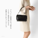 日本製 ショルダー ハンドバッグ 本革 小さめ ミニ ショルダーバッグ レディース 革 黒 ミニバッグ レザー 2way バッグ ミニショルダー ベージュ ブラック ショルダーポシェット 軽量 セレモニーバッグ 結婚式 法事 葬儀 秋 肩掛け ショルダーバック ファスナー 付き 仕切り
