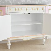 収納家具 ラック サイドボード 姫系 おしゃれ キャビネット 白 チェスト ホワイト 木製 扉付き アンティーク リビング 引き出し 脚付き ロココ調ROCOCOアントワネット グランデサイドボード(ガラス天板付