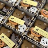 くまさんのハロウィンパーティーアイシングクッキー缶