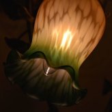 照明 ランプ サイド 3段階調光式 タッチセンサー LED電球対応 ライト おしゃれ さりげない室内エッセンス・グリーンブッド2灯タッチランプ 照明 アンティーク ヨーロッパ クラシック モダン スタンド ドラマや映画のスクリーンでも ガラス インテリア