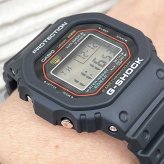 男が語る男のG！GショックG-SHOCK カシオ 電波ソーラー DW-5000R-1AJF 5000番の初代G-SHOCK山形カシオで生産されました   日本人の真心こめた逸品です　こちらは限定品ではなく定番になりまうが生産本数が少なく希少品です