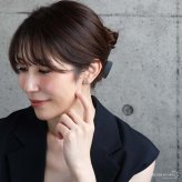 シルバー925 微笑む猫のピアス キャットモチーフ ネコ ねこ アニマル カラフル 耳 アクセサリー メンズ ユニセックス 男女兼用 個性的 かわいい おしゃれ カジュアル ワンポイント 猫好き向け 耳元コーデ 人気 片耳用 1点