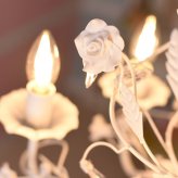 照明 ライト ロココ 調 シャンデリア LED電球付き 6灯 プリンセスホワイトROSE お手軽6灯シャンデリア 引っ掛けシーリング付き 簡単取り付け 天井 おしゃれ 6畳 ダイニング リビング 姫系 ローズ 薔薇 新築祝い 引越し祝い