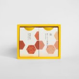 【選べる2缶】はちみつ茶葉園 蜂蜜紅茶ティーバッグギフト【春】 桜葉（静岡産）、瀬戸内れもん（広島産）【夏】 清見おれんじ（広島産）、白桃（長野産）【秋】 蜜りんご（青森産）、生姜（高知産）【冬】 苺（愛媛産）