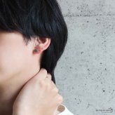 シルバー925 クローバーピアス ブルーストーン メンズ レディース ユニセックス 四つ葉 フラワー カラーストーン スタッドピアス 耳飾り アクセサリー アンティーク調 ワンポイント おしゃれ かっこいい カジュアル 片耳用 1点