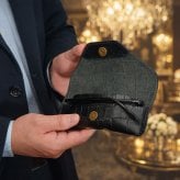 メガネケース クロコ型押し マグネットホック スリム 栃木レザーメンズ レディース 本革 革 ProfLine 牛革 レザー ワニ革風 ブランド コンパクト おしゃれ 眼鏡ケース プレゼント 眼鏡入れ 持ち運び 男性 磁石 シンプル 日本製 退職祝い 結婚祝 錫婚式 結婚記念 内祝い 敬老の日