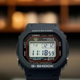 男が語る男のG！GショックG-SHOCK カシオ 電波ソーラー DW-5000R-1AJF 5000番の初代G-SHOCK山形カシオで生産されました   日本人の真心こめた逸品です　こちらは限定品ではなく定番になりまうが生産本数が少なく希少品です