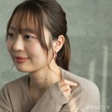 ピアス チタン フープ ハーフ 大きめ 純チタン 幅3mm×直径30mm 全8色 アレルギー対応 医療用 日本製 おすすめ メンズ レディース 片耳 1個 かわいい カラフル