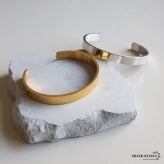 ステンレス 幅8mm 平打ちバングル シンプル 4カラー 2サイズ ブレスレット レディース メンズ アクセサリー 無地 光沢 オープンタイプ 上品 ベーシック ミニマル カジュアル きれいめ 重ね付け 男女兼用 金属アレルギー対応 【刻印対象】