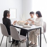ダイニング家具 伸縮テーブルダイニングセット ダイニングテーブルセット 食卓 ダイニングチェア 2脚 ファミリー 3点セット 伸縮式 バタフライ 机 天板拡張 折りたたみ デスク 伸長式 コンパクト 小さめ 木目 大理石調 2人用 4人 1人暮らし