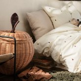 ferm LIVING ファームリビング Apple Braided Storage リンゴのカゴ Sサイズ おしゃれディスプレイ 北欧 雑貨 インテリア バスケット ラタン カゴ 飾り 収納 玄関 リビング プレゼント ギフト おすすめ