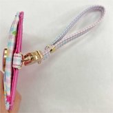 サンリオ ウサハナ パスケース リール付き 定期入れ ICカードケース キャラクター グッズ 合皮 おしゃれ かわいい 平成レトロ レディース キッズ 通学 通勤 サンリオ正規ライセンス品