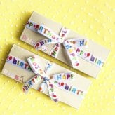 お名前クレヨン カラフル 名入れ 出産祝い 誕生日プレゼント プチギフト ギフト 男の子 女の子 子ども ママ 世界にひとつ