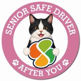 カーサイン 高齢者マーク SENIOR SAFE DRIVER 黒白（ハチワレ） マグネット 強力 直径13cm 肉球 日本製 車 ステッカー
