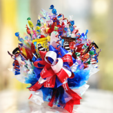 「周年祝い」「開店祝い」「誕生日」「推し活」「発表会」「表彰」「昇進祝い」「卒園・卒業」「入園・入学」「お菓子」「花束」「キャンディーブーケ」　季節を超えたお世話いらずのお菓子のブーケ♡　《お菓子の賞味期限は1ヶ月以上の物をご用意しております》『アメリカンドリーム』