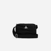 【無料ラッピング】 ヴィヴィアン ウエストウッド Vivienne Westwood クロスボディバッグ ショルダーバッグ Jude ブラック ブランド 正規品 新品 ギフト プレゼント 人気 おすすめ 誕生日 記念日 クリスマス 送料無料 vwt522416