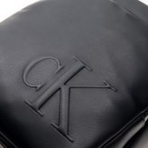 カルバンクライン ショルダーバッグ メンズ Calvin Klein BOLD CK POCKET REPORTER 斜めがけ クロスボディ ミニショルダー CKロゴ 型押し 前ポケット ブラック 黒 ポリウレタン LV04D3368G-UB1