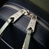 【無料ラッピング】 ポールスミス Paul Smith ボディバッグ シグネチャーストライププラー ブランド 正規品 新品 ギフト プレゼント 人気 おすすめ 誕生日 記念日 クリスマス 送料無料 psm522584