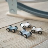 知育玩具 1歳 木製 指先トレーニング カースライダー ブルー 車4台付き おもちゃ レーベルレーベル 出産祝い 男の子 女の子 プレゼント ギフト 友達 友人 実用的 長く使える  2歳 3歳