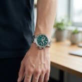 ヴェルサーチ 腕時計 メンズ アーバンミスティーク 1本限り クロノグラフ グリーン シルバー 44mm VERSACE URBAN MYSTIQUE スイス製 サファイアガラス プレゼント ギフト 成人 卒業 入学