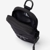 カルバンクライン Calvin Klein BOLD LOGO NYLON SLIM REPORTER ボールド ロゴ ナイロン スリム レポーター LV04D3231G ショルダーバッグ メンズ バッグ
