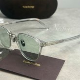 【並行輸入品】【正規品・新品】TOMFORD トムフォード TF1049D FT1049D 26N クリア ライトグリーン イタリア製 アジアンフィット サングラス メガネ 眼鏡 メンズ レディース TOM FORD トム フォード 伊達メガネ ビジネス
