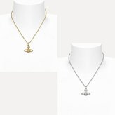 【無料ラッピング】 ヴィヴィアン ウエストウッド Vivienne Westwood ペンダント ネックレス Mayfair Bas Relief ブランド 正規品 新品 ギフト プレゼント 人気 おすすめ 誕生日 記念日 クリスマス 送料無料 vwt522447