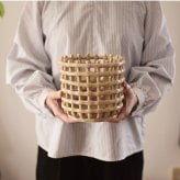 ferm LIVING ファームリビング セラミック バスケット スモール 直径16cm 北欧雑貨 インテリア カゴ おしゃれ 小物入れ デンマーク 収納 陶器 ポットカバー 鉢カバー インテリア雑貨 北欧雑貨 キッチン 玄関 リビング