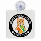 カーサイン 高齢者マーク SENIOR SAFE DRIVER 茶トラ 車内用 吸盤タイプ 収れん火災防止タイプ 肉球 日本製 車 ステッカー
