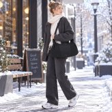 PUMA ゾフィー クロワッサンショルダー ショルダーバッグ ショルダー 斜め掛け かばん カバン 鞄 普段使い レディース ギフト プレゼント ブラック j20530
