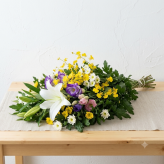 お供え お悔み 花束 和花洋花MIX LLサイズ 仏花 供花 生花 大きい お悔やみ 法事 法要 仏壇 墓参り 命日 月命日 四十九日 一周忌 三回忌 お盆 お彼岸【送料別途・地域によって異なります】【北海道・沖縄・九州・四国・中国・離島は配送不可】【和C】