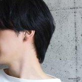 シルバー925 太極図ピアス 陰陽モチーフ スタッドピアス メンズ レディース ユニセックス アクセサリー 中華風 オリエンタル 個性的 小ぶり 円形 丸型 耳飾り カジュアル モード シンプル ワンポイント 普段使い 片耳用 1点