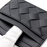ボッテガヴェネタ BOTTEGA VENETA カードケース イントレチャート ブラック 黒 メンズ レディース 本革 カーフレザー 薄型 スリム カード入れ 6枚収納 名刺入れ カードホルダー 635057 V3US3 8803