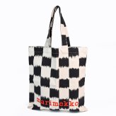 【名入れ無料】マリメッコ marimekko トートバッグ Vankka チェック柄 ファブリックバッグ レディース ブラック ホワイト 93982 093982 930 北欧デザイン ホワイトデー
