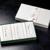 【送料無料/包装あり/のし可】料亭のご馳走「特選」【ちりめん山椒・きんぴらまぐろ・昆布ふりかけ】《熨斗可 佃煮　ふりかけ　昆布  鮪 マグロ おじゃこ 京都 料亭 下鴨茶寮 ギフトセット 内祝い 出産祝い 結婚内祝い プレゼント 還暦祝い お返し 中元 歳暮 米寿 お土産》