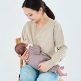 【送料無料】授乳服〈授乳/マタニティ〉Vネックニットトップス