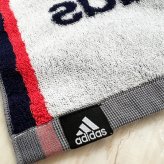 【名入れ 刺繍】アディダス ウォッシュタオル 30×31㎝《ワイド》(名入れタオル タオル adidas スポーツ 部活 クラブ チーム 卒団 体育祭 卒団記念 記念品 卒業 イベント プレゼント ギフト かっこいい オリジナル ブランドタオル 野球 サッカー バスケ)56