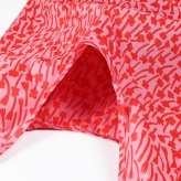 マリメッコ marimekko エコバッグ 買い物袋 スマートバッグ 2026冬新作 Tuulahdus トゥーラフドゥス ローズ レッド 96126 096126 330 北欧雑貨 北欧デザイン 送別会 誕生日 お中元 結婚祝い 結婚式 高級 父の日 母の日 ホワイトデー【スペシャルラッピング660円(別売り)】 ネコポス