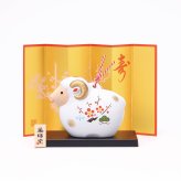 干支 置物 薬師窯 錦彩招福寿々未 (土鈴・大) 34 干支の置物 羊 未 未年 陶器 ひつじ ヒツジ 2027年  干支置物 薬師 窯 の 置物 飾り 2027 迎春 正月 縁起 粗品 景品 伝統工芸・陶器の和遊感