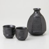 南部鉄風黒マット酒器 磁器 美濃焼 やきものの里から、暮らしを贈ります。　ギフト 食器 セット テーブルウェア