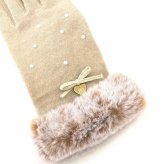 【無料ラッピング】 ジル バイ ジルスチュアート JILL by JILLSTUART 手袋 ハートチャームジャージー グローブ レディース ブランド 正規品 新品 ギフト プレゼント 人気 おすすめ 誕生日 記念日 クリスマス 送料無料 jbj522734