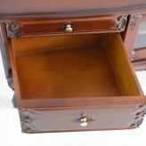 テレビ台 テレビボード 幅135cm アンティーク おしゃれ ローボード 完成品 木製 引き出し 脚付き 収納家具 天然木 彫刻 PALMAアンティークブラウン マホガニーのTVボード135 ヨ 新生活