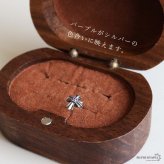 シルバー925 クロスピアス パープルストーン メンズ レディース ユニセックス 十字架 モチーフ アクセサリー 耳飾り スタッド 小ぶり ワンポイント 紫 カラーストーン 重厚 存在感 カジュアル ロック パンク 片耳用 1点